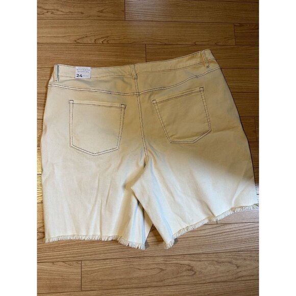 NWT Lane Bryant Signature Fit‎ Boyfriend Bermuda Shorts 24 Mid Rise - Picture 4 of 6